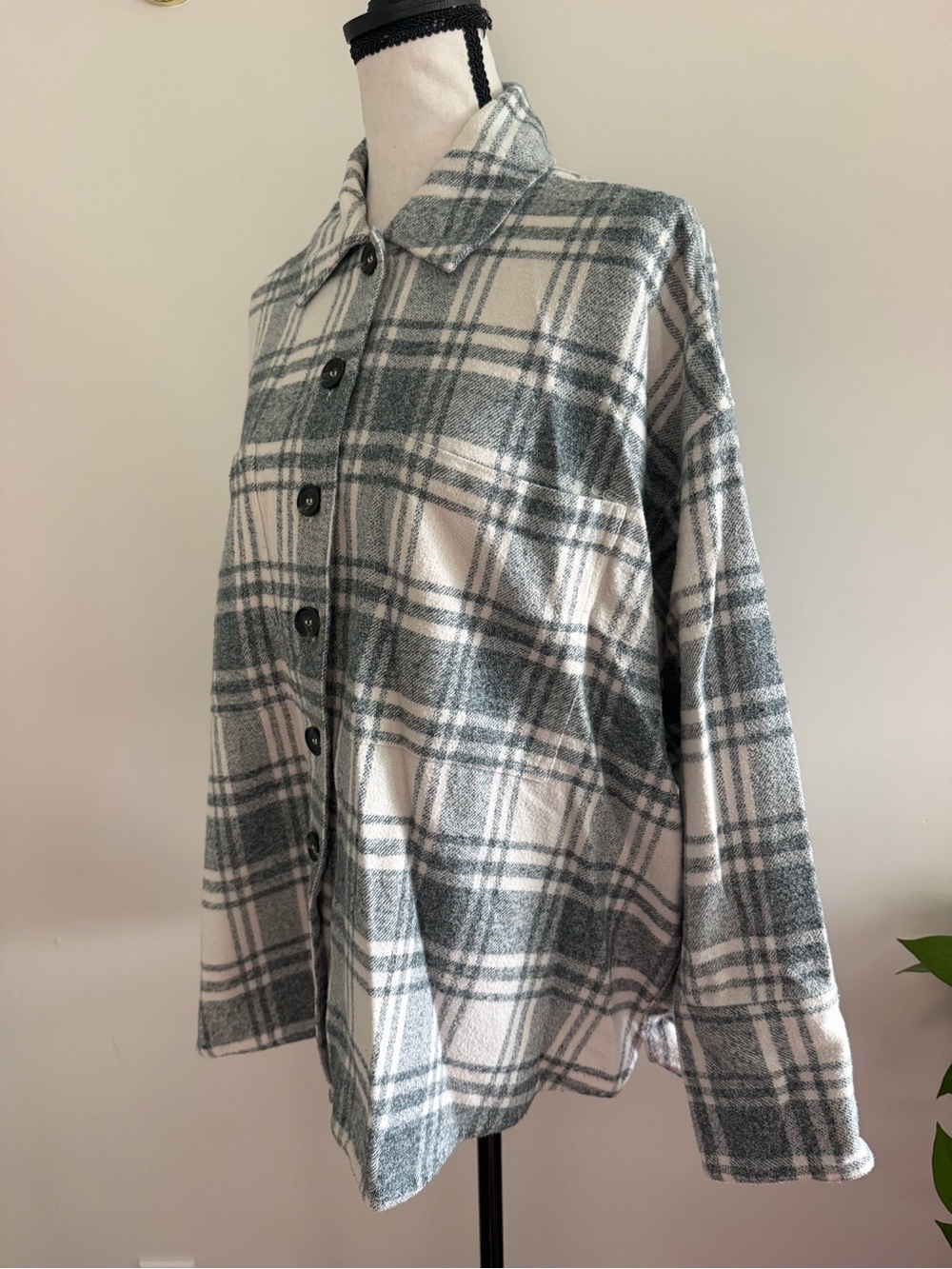 French Connection Flannel Shacket - Picture 7 of 12